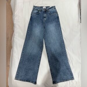 Lola jeans size 27 high rise wide leg. Excellent condition. Milan style.